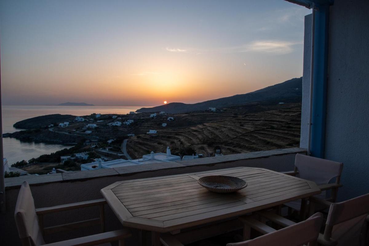 Iliopetra Residence Agios Romanos Exterior photo